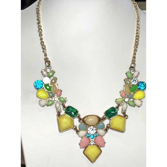 Betsey Johnson Multi Shaped Crystal Flower Garden Gold Necklace - Picture 6 of 8